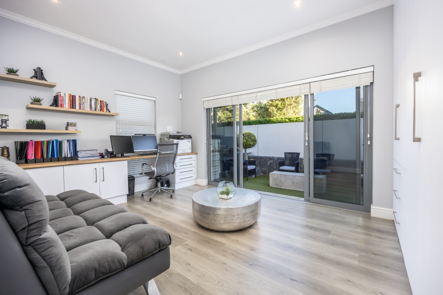 4 Bedroom Property for Sale in Graanendal Western Cape